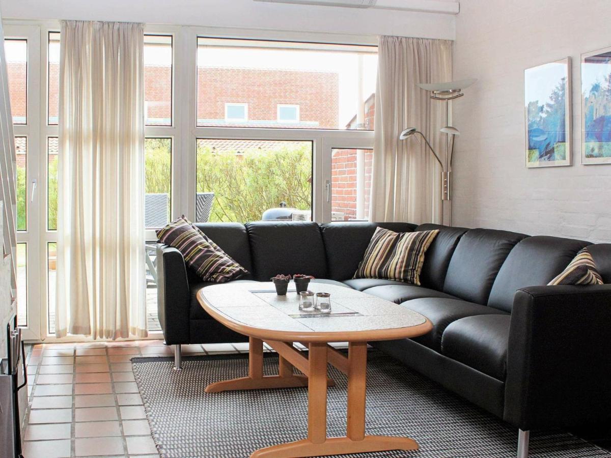 Amazing Home In Blavand With Wifi Bagian luar foto